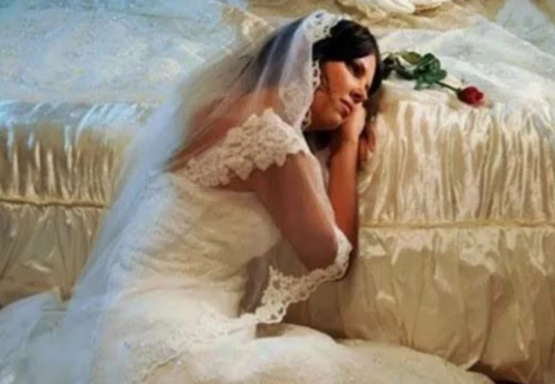 "صدمة" يشيب لها الراس.. عروسة تكتشف أن زوجها امرأة بعد 10 أشهر من الزواج .. شاهد كيف حدث ذلك!! (فيديو)