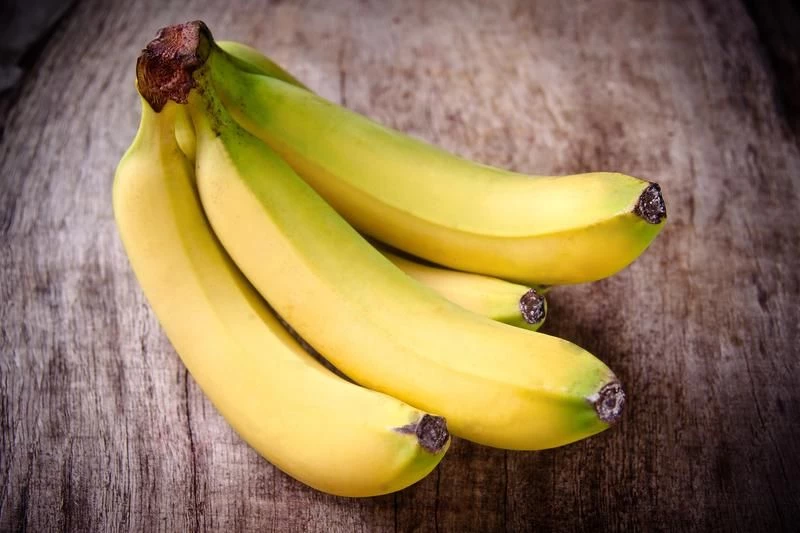 سم قاتل في الموز.. عالم يكشف عن مفاجأة خطيرة بشأن أكل الموز .. احذروا هذا النوع من الموز !